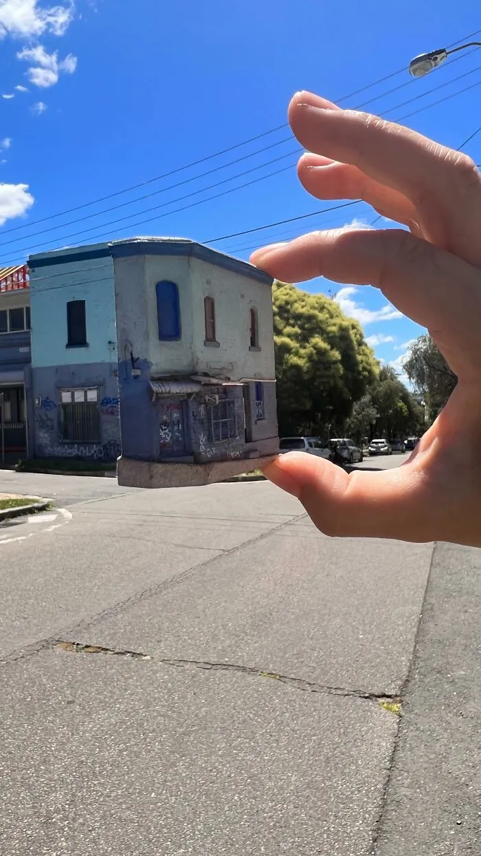 This Artist Makes Architectural Miniatures, And Here's The Result (17 Pics)