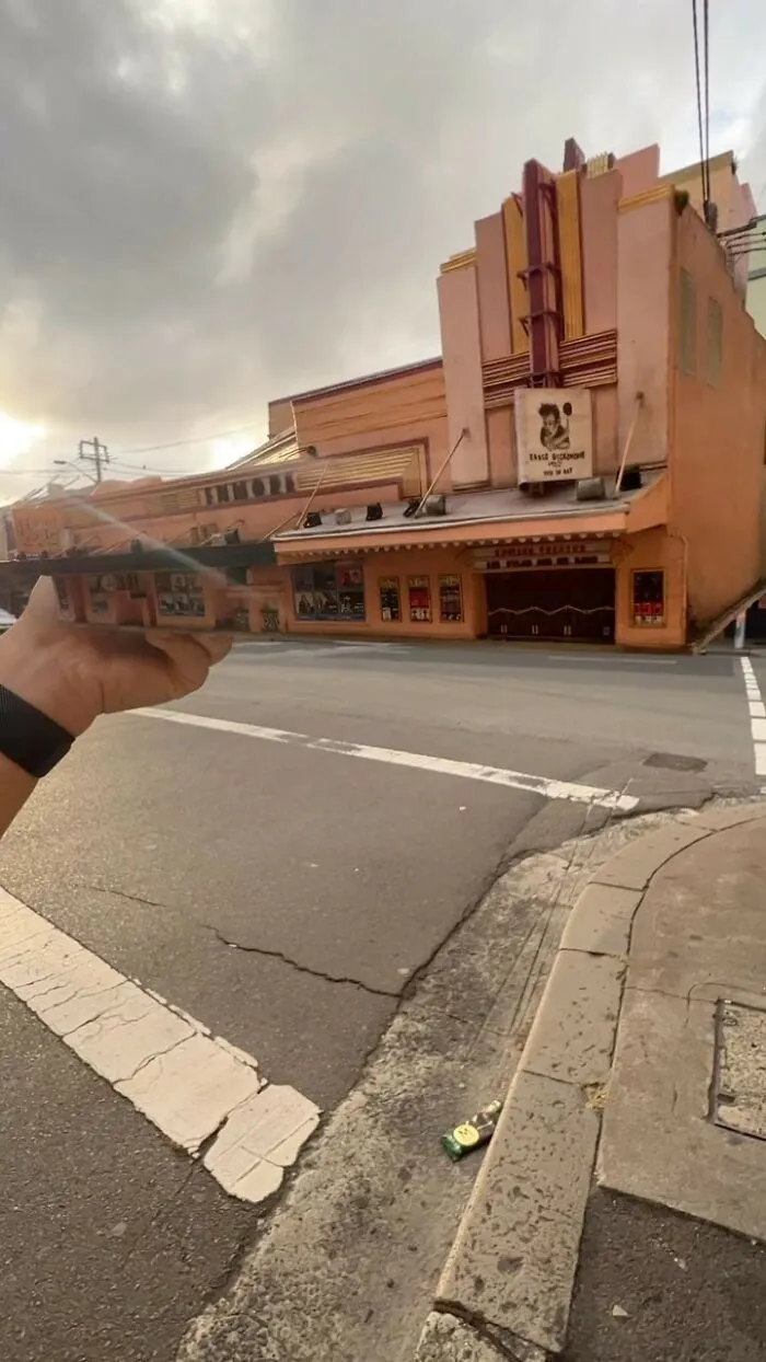 This Artist Makes Architectural Miniatures, And Here's The Result (17 Pics)