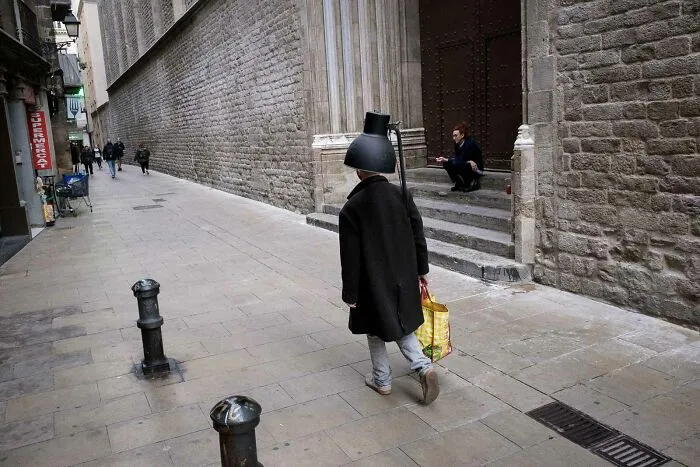 30 Divertidas coincidencias captadas en las calles por este fotógrafo (nuevas fotos)