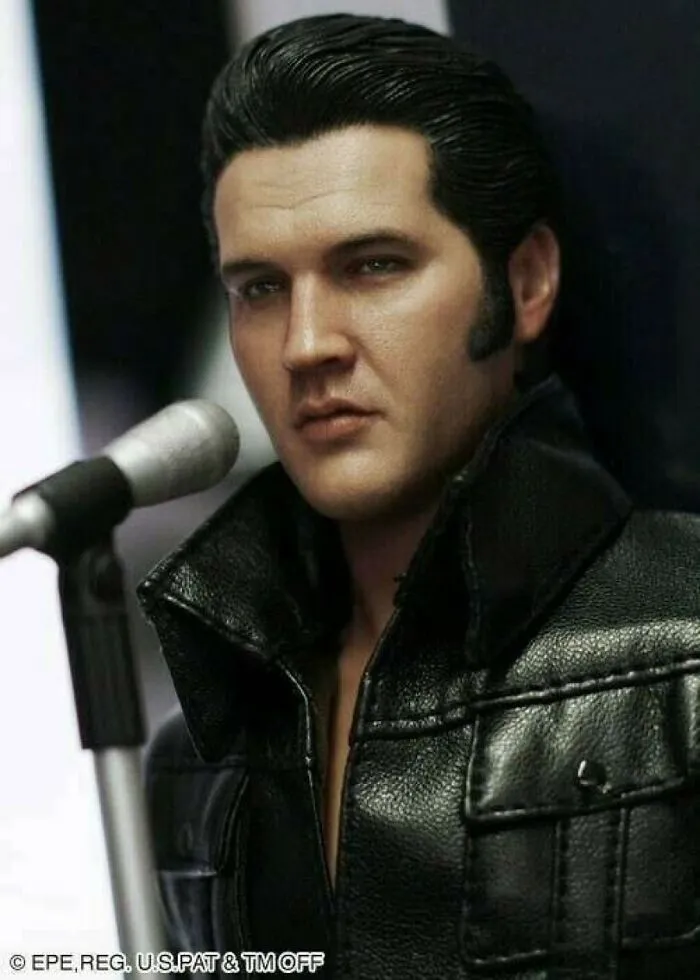 Incredibly Detailed Hyper-Realistic Toy Dolls Of Iconic Characters Recreated By This Artist (25 Pics)