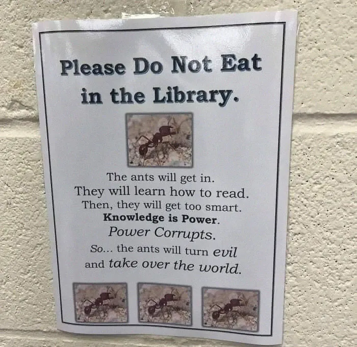 50 Times Signs Had No Right To Be This Funny, As Shared In This Facebook Group