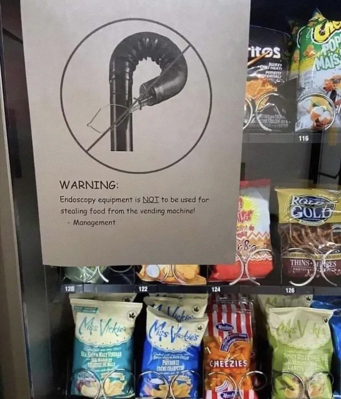 50 Times Signs Had No Right To Be This Funny, As Shared In This Facebook Group
