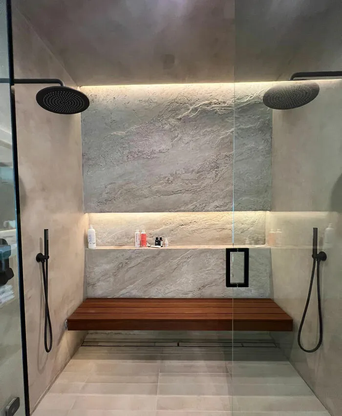 Barrier-Free Walk-In Shower With Bench