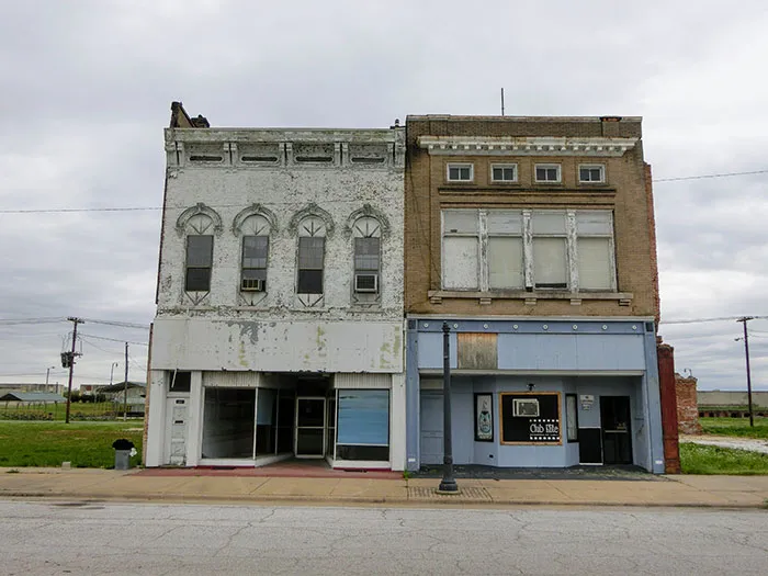 “Something Bad Is Happening There”: 30 Weird And Cult-Like Towns Across The USA