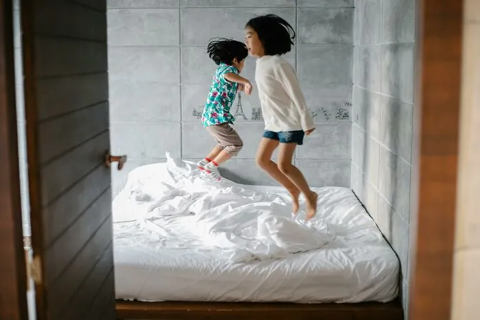 Someone Asked “What Is Something You Do In A Hotel, You Never Do At Home?”, And 29 People Delivered
