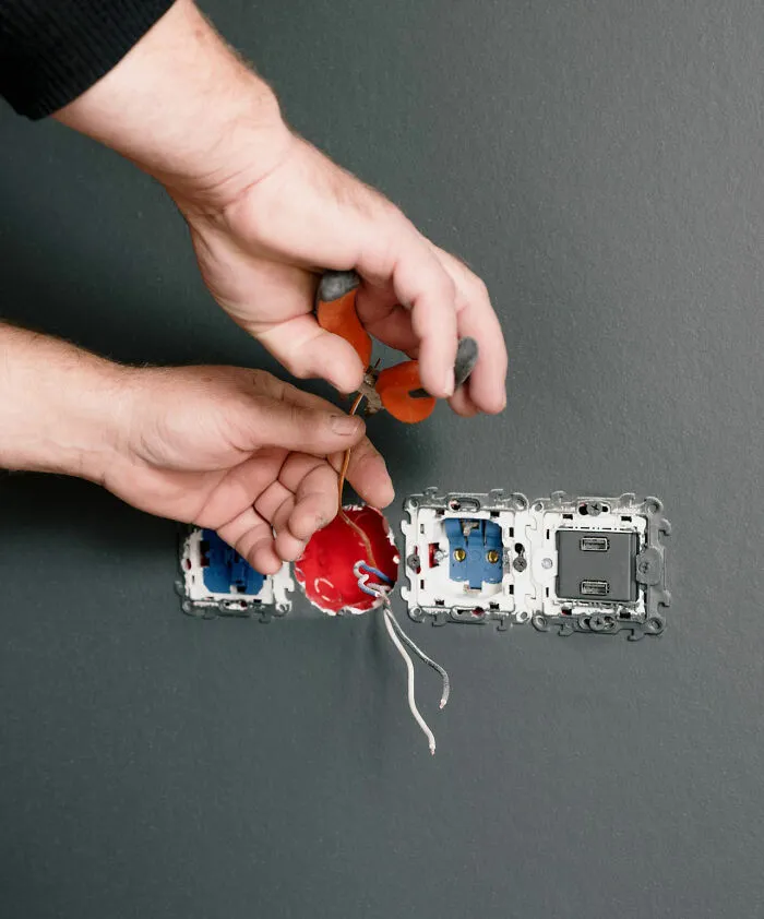 30 Of The Most Entertaining ‘It Doesn’t Work Like That’ Stories, Told By Professionals