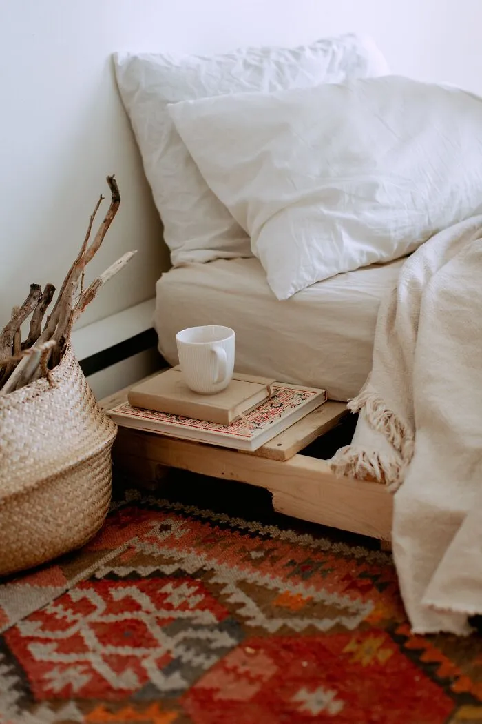 Living Well On A Budget: 30 Tips From Frugal People Who Have Mastered The Art Of Saving Money