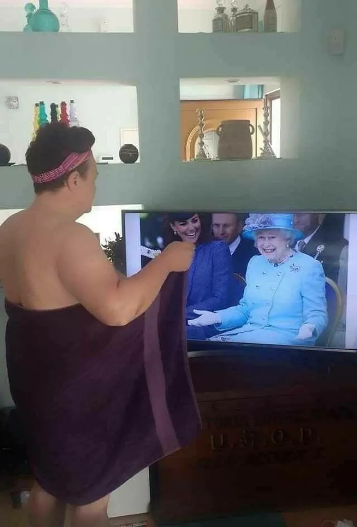 “Some Images” That Need No Context Whatsoever To Be Hilarious, As Seen On This FB Page