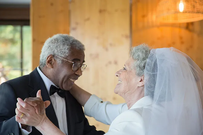 "Grass Is Not Greener": 30 People Who Divorced And Then Remarried Their Ex Share What Happened