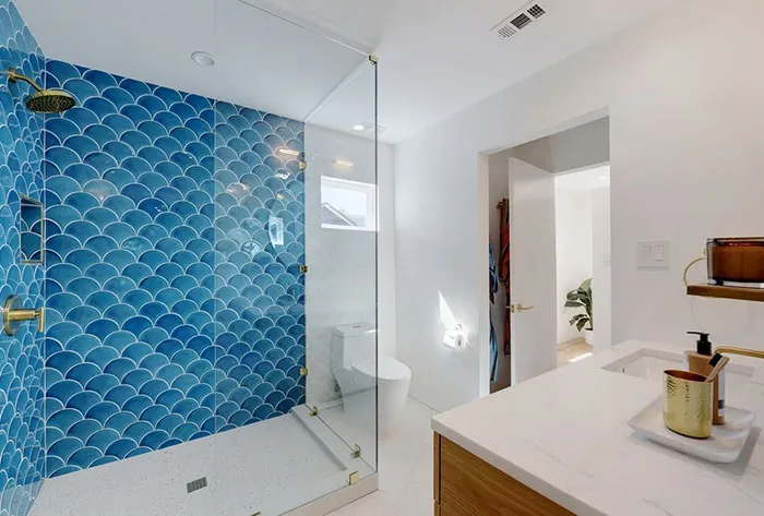 A Coastal Theme Makes You Feel The Ocean Breeze