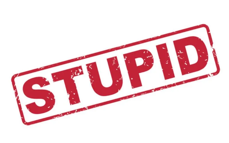 While Watching Some Films During The Holidays I Noticed Some Really Stupid Things. Here Is My List Of Favorite Stupids.