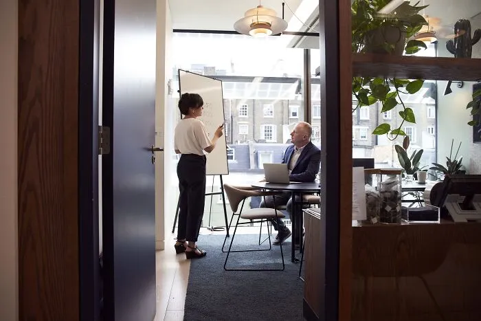 30 Moments In Which People Realized They No Longer Wanted To Work At Their Current Job