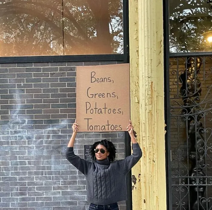 30 Of The Funniest And Most Accurate Signs About Everyday Annoyances By This Dudette (New Pics)