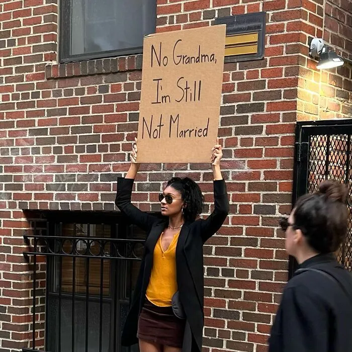 30 Of The Funniest And Most Accurate Signs About Everyday Annoyances By This Dudette (New Pics)