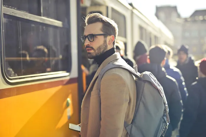 “Take The Hint”: 50 Things People Should Do That Are Basically “Unwritten Rules”