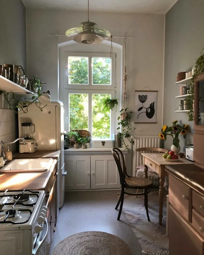 Create Your Personal Green Space In The Kitchen