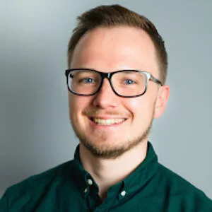 Jakob Simya1