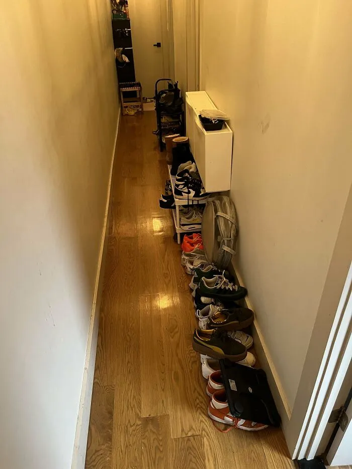 Roommate’s BF Moved In And The Hallway Is Becoming An Extension Of Their Bedroom