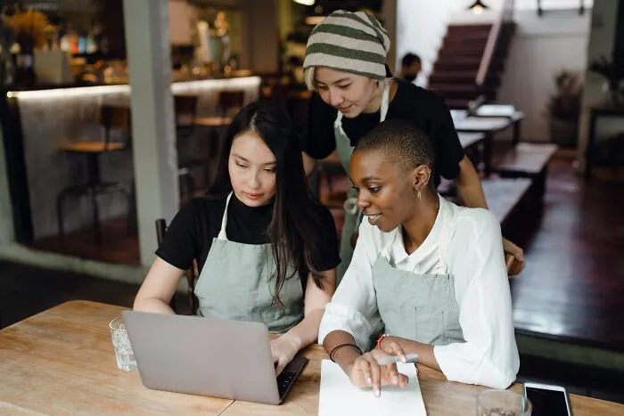 30 Moments In Which People Realized They No Longer Wanted To Work At Their Current Job