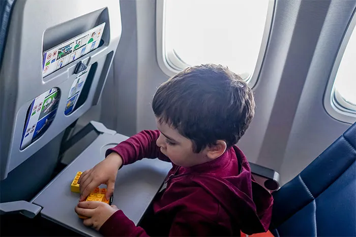 34 Frequent Fliers Share Unwritten Rules That Passengers Should Follow On Airplanes