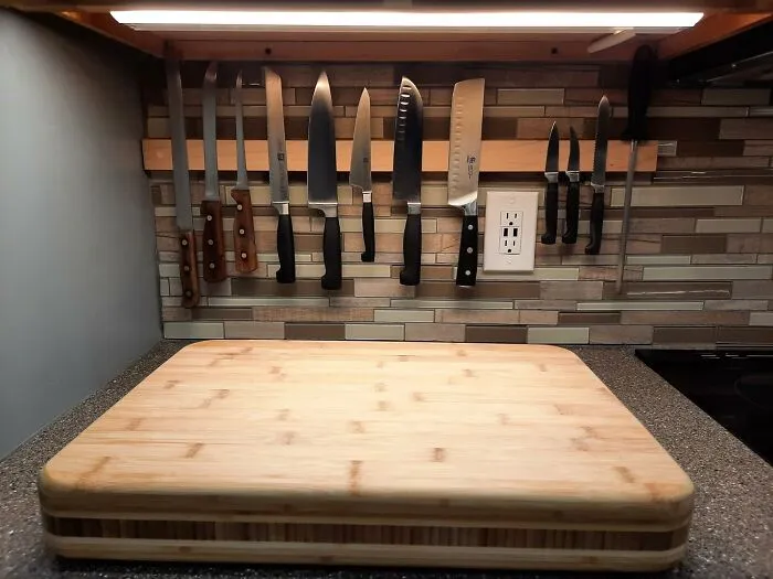 You Won’t Believe How This <span Style="Font:inherit;color:#d74b1f;"> Magnetic Knife Strip </Span> Transforms Your Kitchen In Seconds!