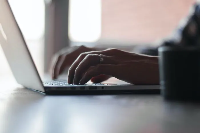 “Take The Hint”: 50 Things People Should Do That Are Basically “Unwritten Rules”