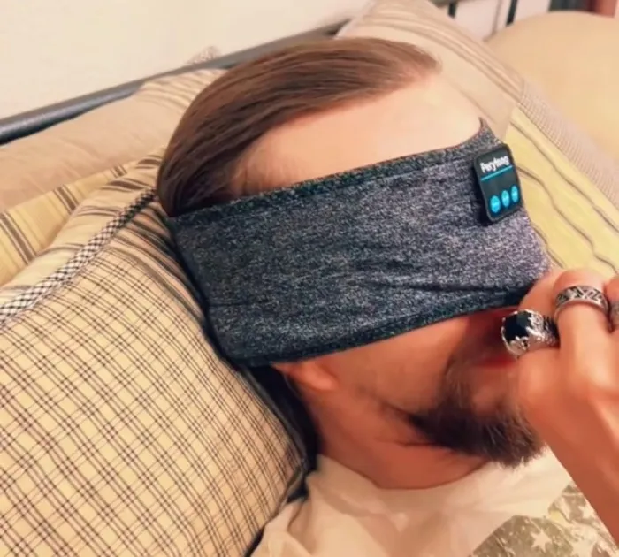 <span Style="Font:inherit;color:#d74b1f;"> Perytong</Span>: Travel-Friendly Wireless Headband Headphones