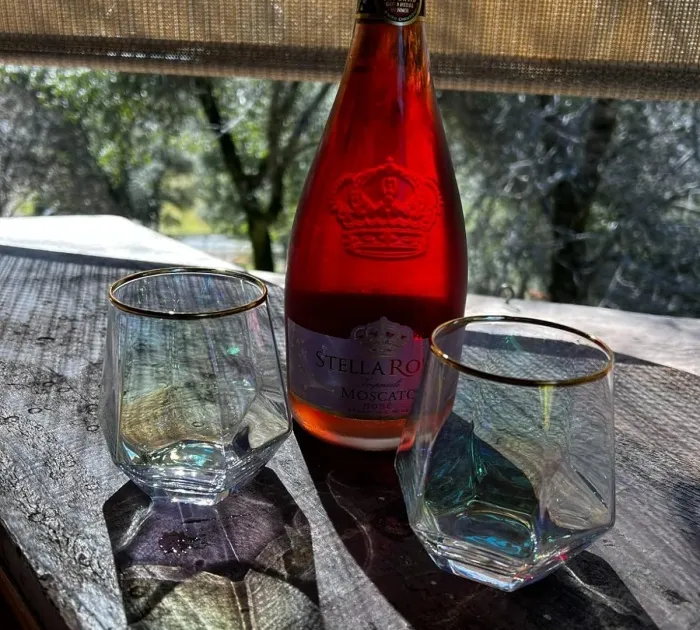 <span Style="Font:inherit;color:#d74b1f;"> Yuhanoer Diamond Wine Glasses</Span>: The Ultimate Bling For Your Drink