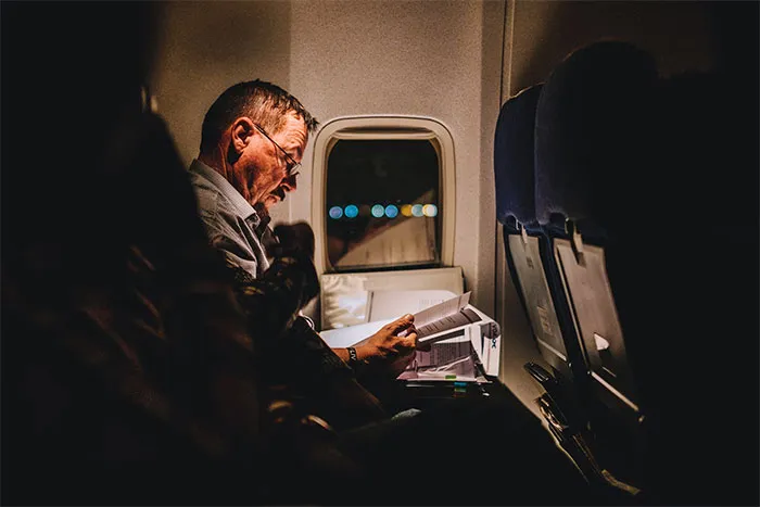 34 Frequent Fliers Share Unwritten Rules That Passengers Should Follow On Airplanes