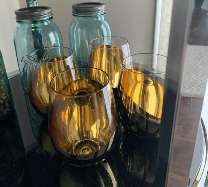 Brass Class: <span Style="Font:inherit;color:#d74b1f;"> Stemless Wine Glasses </Span> For The Sophisticated Sipper