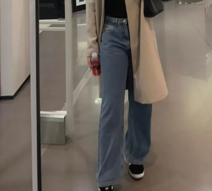 Embarking On A Style Odyssey? With<span Style="Font:inherit;color:#d74b1f;"> Wide Leg Jeans</Span>, You'll Have The Freedom To Move And Groove — Hello, They're The Jean-Ius Choice For All Your Event-Horizon Hopping!