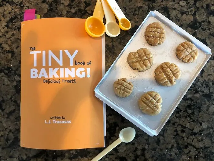 Get Creative With <span Style="Font:inherit;color:#d74b1f;"> SmartLab Toys Tiny Baking</Span> - 20 Delicious Tiny Recipes For Culinary Fun!