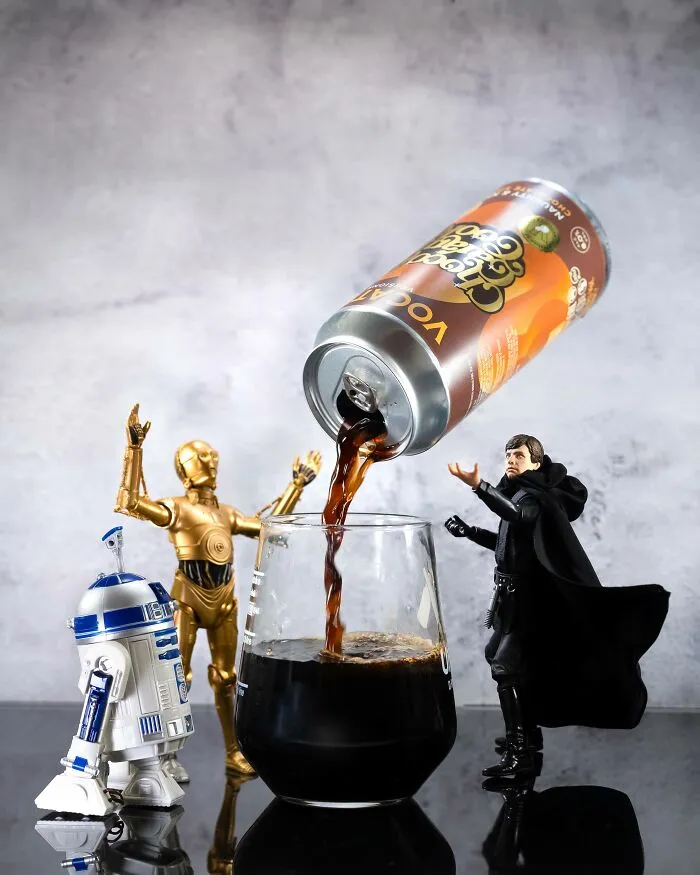 We Serve Droids In This Establishment!