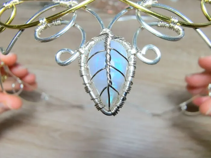 I Made An Elven Crown With Wire And A Moonstone (8 Pics)