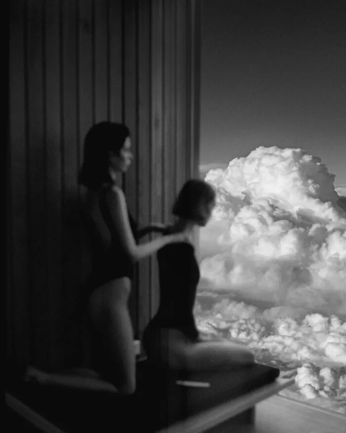 30 Surreal Pictures Showcasing An Alternative Reality By Tom Fabia