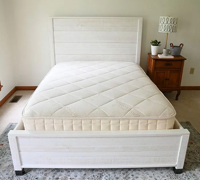 Nap Naturally: <span Style="Font:inherit;color:#d74b1f;"> Serenade's Organic Hybrid Mattress</Span>, Where Dreams Bloom!