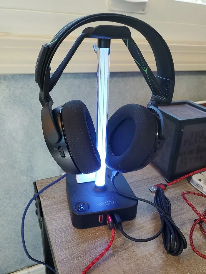 Organize And Power Up Your Desk With <span Style="Font:inherit;color:#d74b1f;"> COZOO Headphone Stand</Span>: Keep Your Gaming Headset Handy And Charge Your Devices Simultaneously!