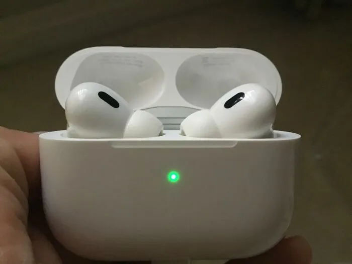 Unleash The Power Of <span Style="Font:inherit;color:#d74b1f;"> The Apple AirPods Pro</Span> For An Immersive Sound Journey!