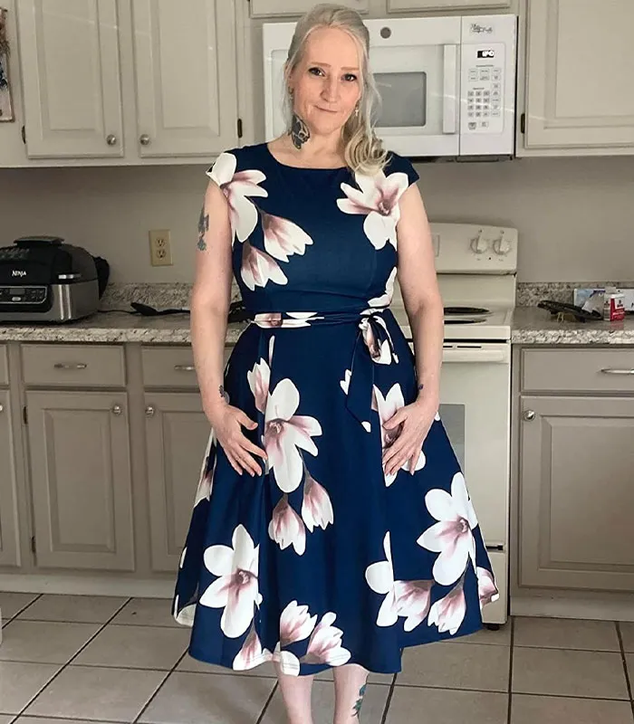 Retro Sips & Modest Hips: <span Style="Font:inherit;color:#d74b1f;"> Vintage Dress </Span>for Cocktail Whisperers!