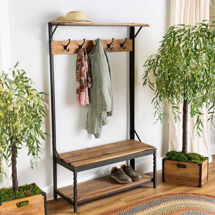 Snag The Country Vibes With <span Style="Font:inherit;color:#d74b1f;"> Plow & Hearth's</Span> Budget-Friendly Home And Garden Essentials