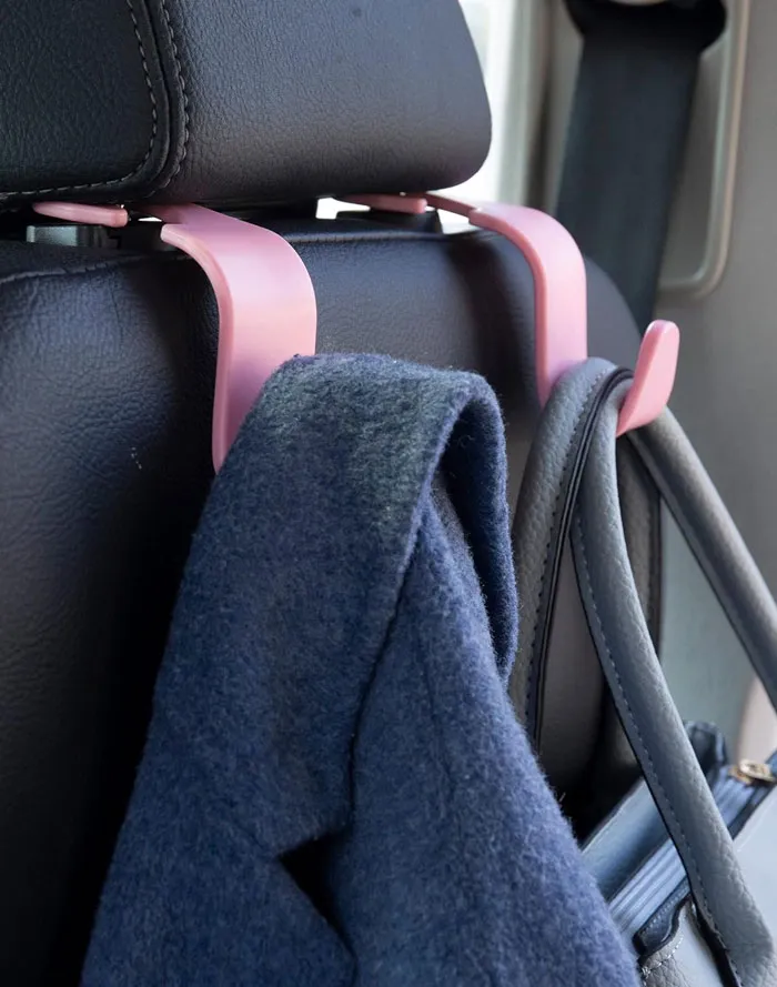 Turn Your Car Into A Clutter-Free Zone With These <span Style="Font:inherit;color:#d74b1f;"> Cute, Sturdy Headrest Hooks</Span> That Can Handle All Your Stuff!