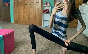 50 Of The Most Embarrassing Instagram Vs. Reality Pics Of People Trying To Hide Their True Self