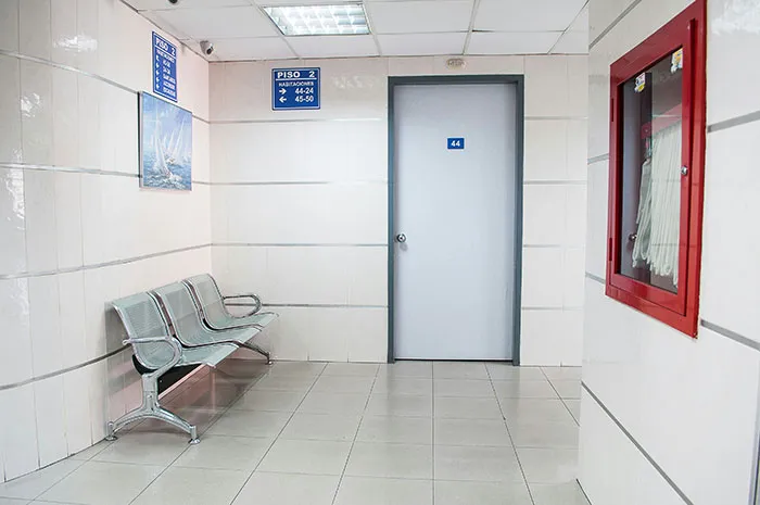 37 Hospital Patients And Staff Share The Wildest Things They've Witnessed