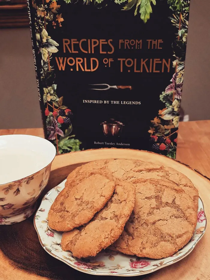 Whip Up Middle-Earth Magic With <span Style="Font:inherit;color:#d74b1f;"> 'Recipes From The World Of Tolkien'</Span>, An Essential For Every Lotr Foodie Fan