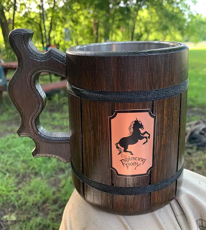 Sip Your Favorite Brew Like A True Hobbit With This <span Style="Font:inherit;color:#d74b1f;"> Oak-Tree Prancing Pony Mug</Span>