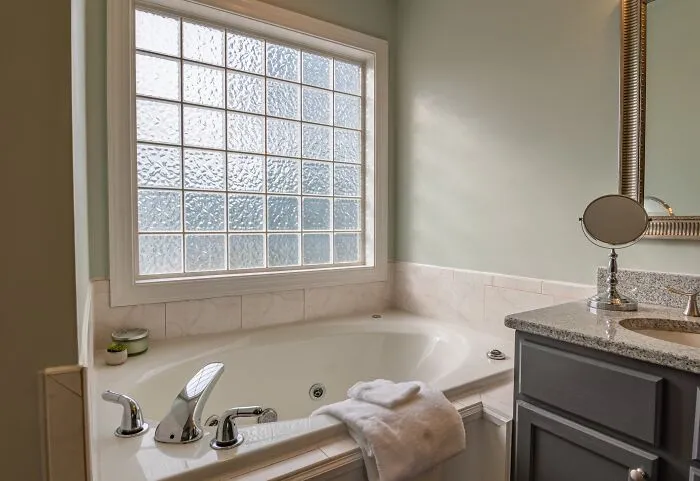30 Unique Reasons Why Someone Didn't Buy A House, As Shared Online