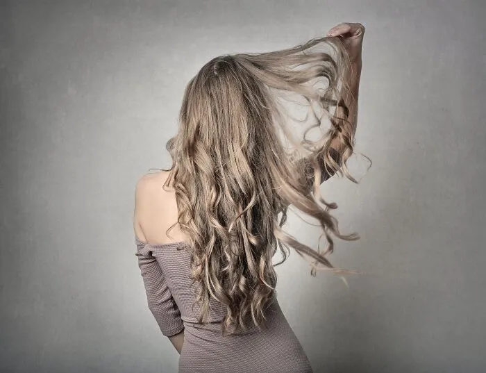 30 Awful Beauty Standards That Probably Shouldn't Have Existed In The First Place