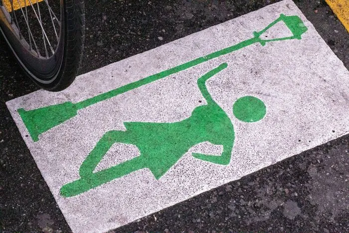 30 Flabbergastingly Stupid Reasons Someone Was Fired, According To Netizens