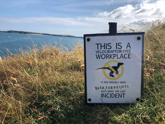 50 Times Signs Were So Funny, People Had To Share Them In This Facebook Group