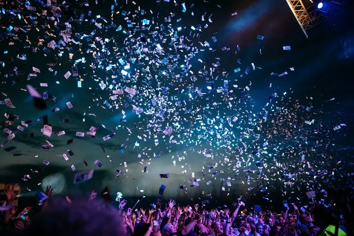 Someone Asked, "What Is A Clear Sign Of You Getting Older?", Here Are 67 Of The Most Honest Responses